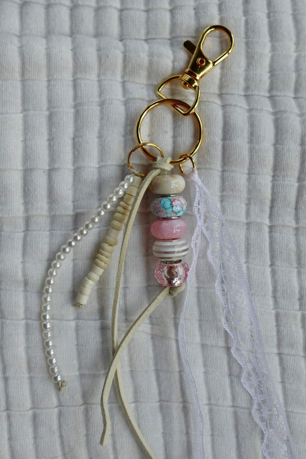 The Pearl Chain | Handmade Pearl Chain Keychain-Dainty Charm Key Ring